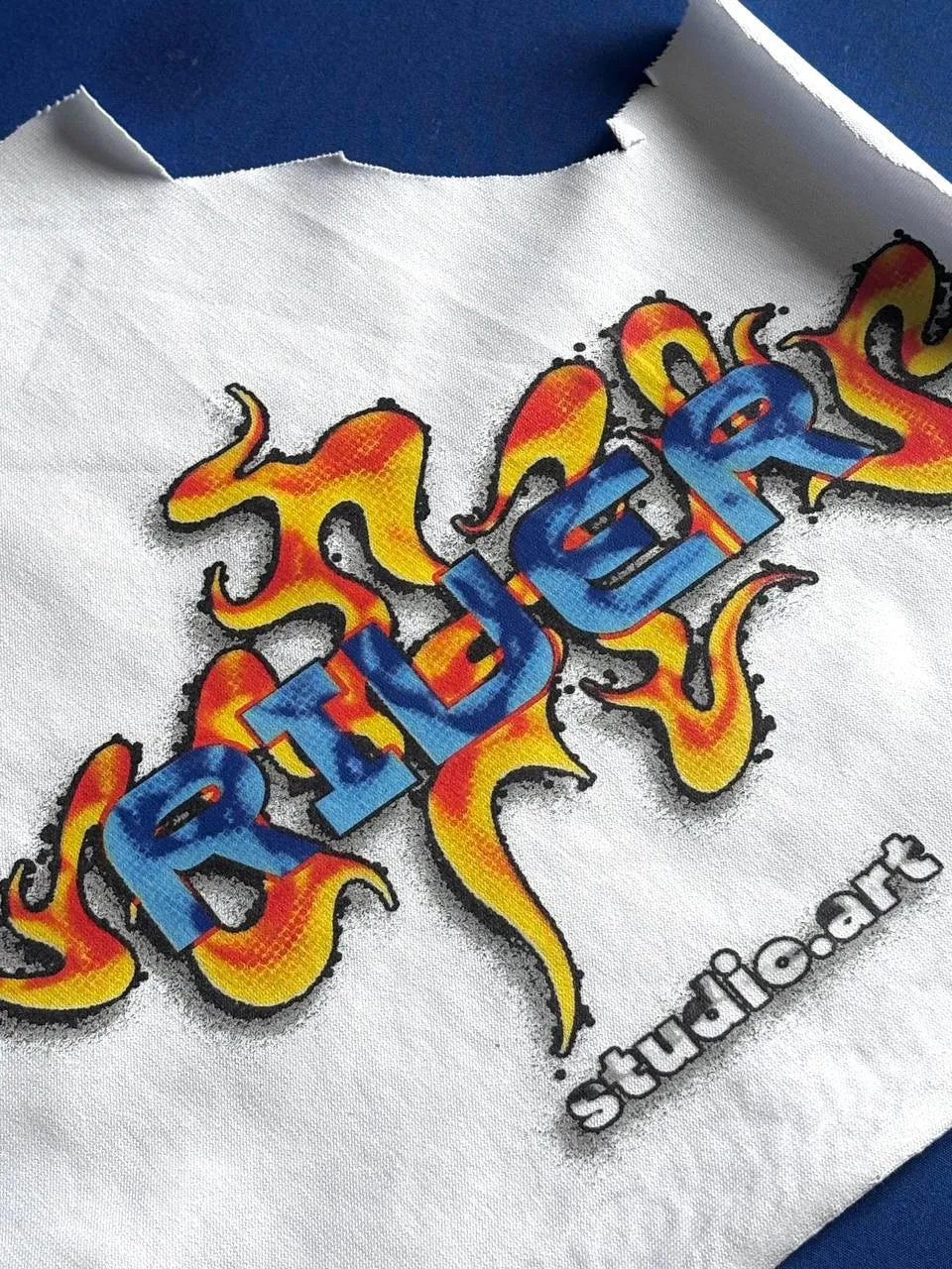 Яркий принт