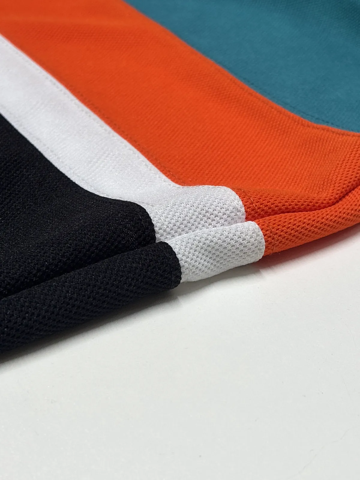 Яркий принт